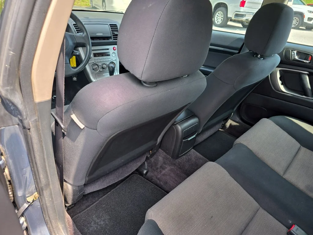Used 2005  Subaru 2.5i image 23