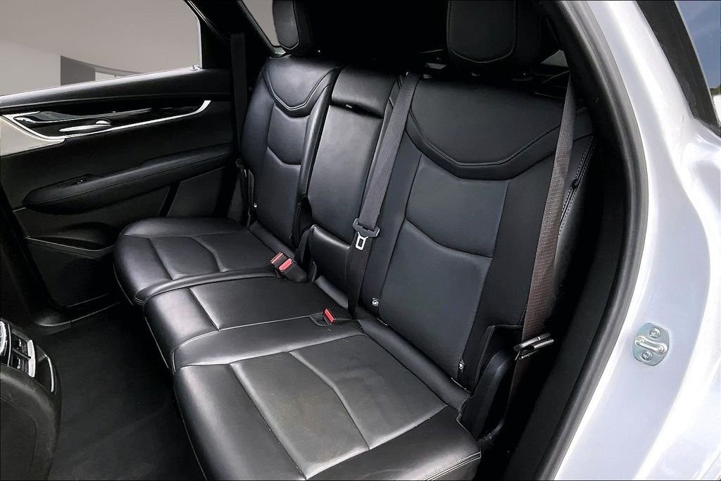 Used 2025 White Cadillac Premium Luxury image 28