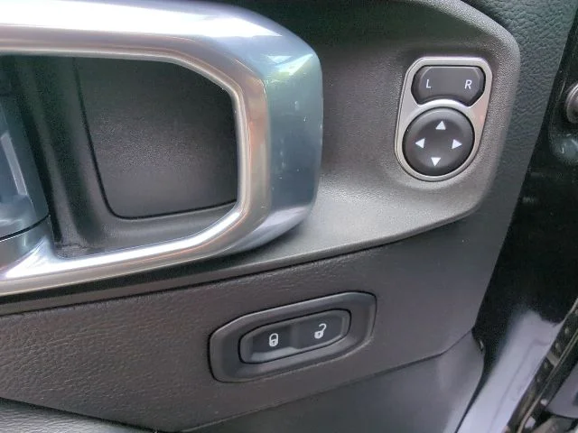 Used 2022 Black Jeep Unlimited Sahara High Altitude image 12