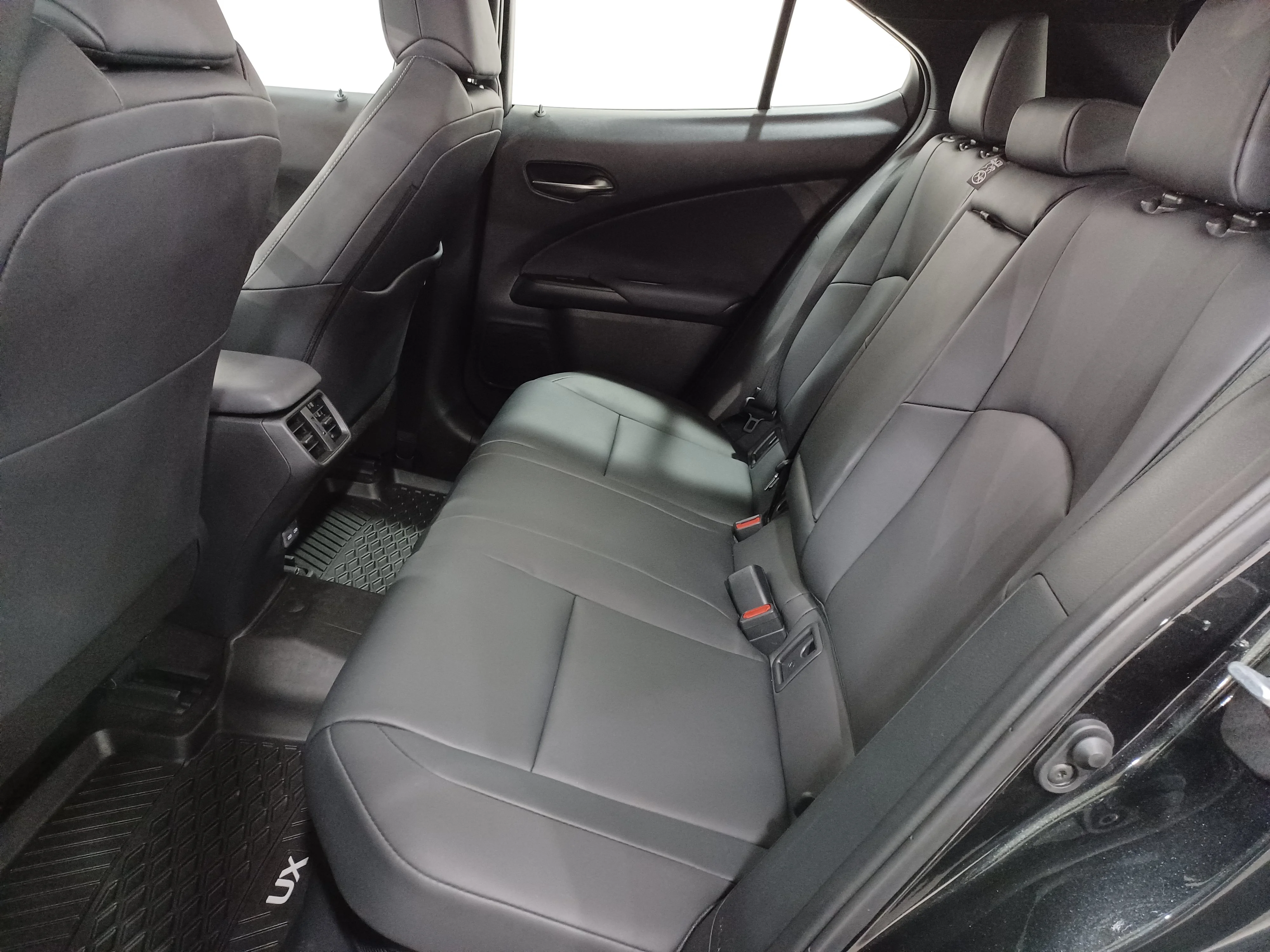 Used 2025 Caviar Lexus 300h Hybrid AWD*Adaptive Cruise | Cooled Leather | Sunroof | Htd Wheel | Lane Keep Assist image 11