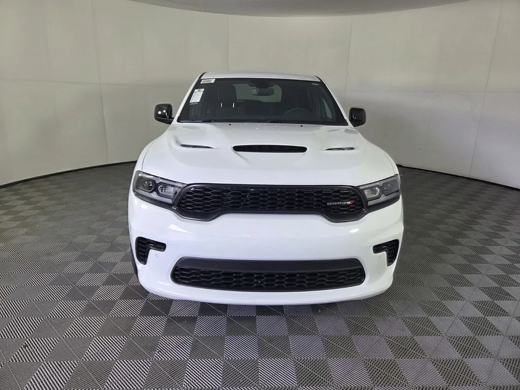 New 2026 White Knuckle Clear-Coat Exterior Paint Dodge GT HEMI V8 image 3