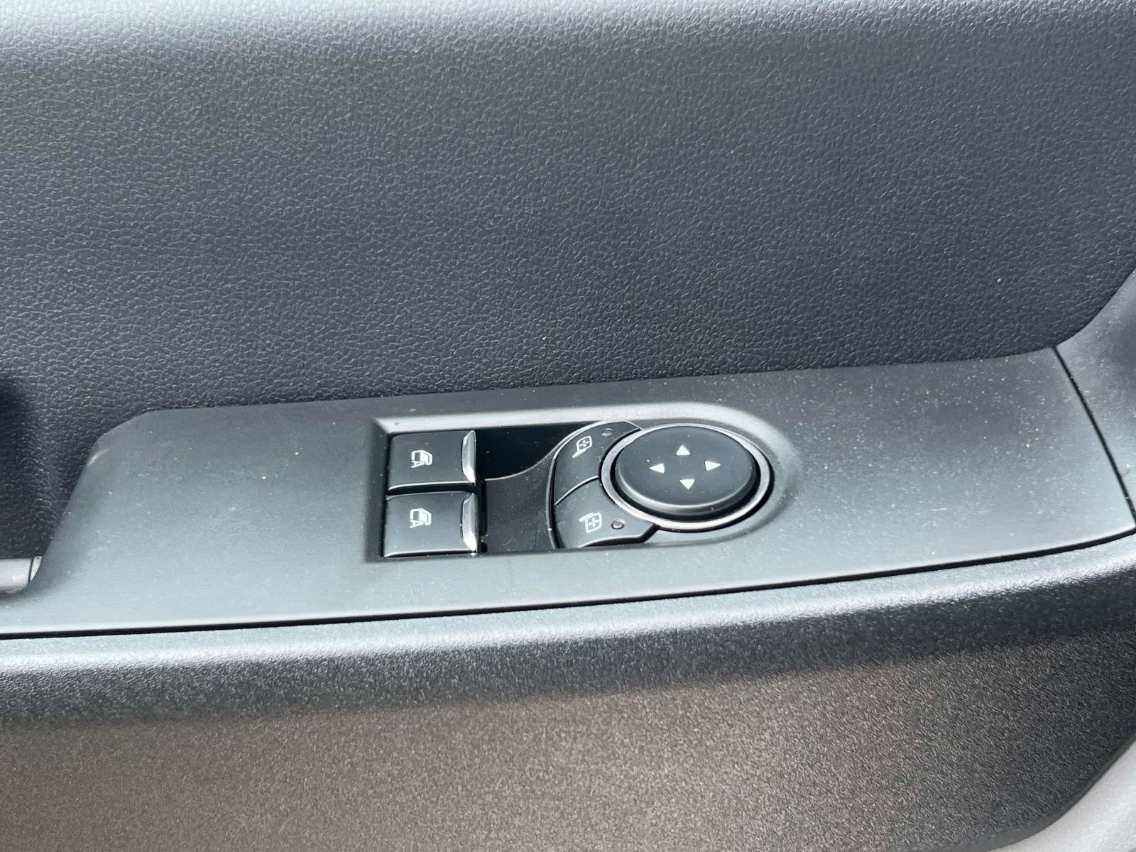 2025 Ford F-350 Super Duty Chassis Cab XL - Photo 13