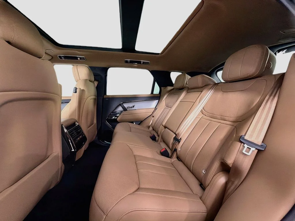 New 2026 Giola Green Land Rover SE image 26