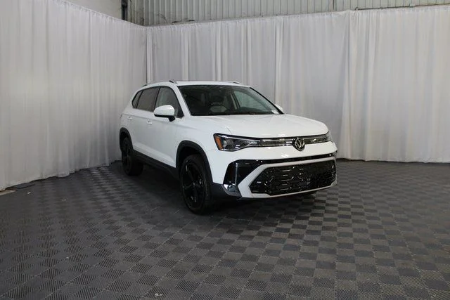 2025 Volkswagen Taos SEL - Photo 31