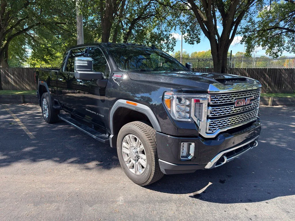 Used 2021 Black GMC Denali image 10
