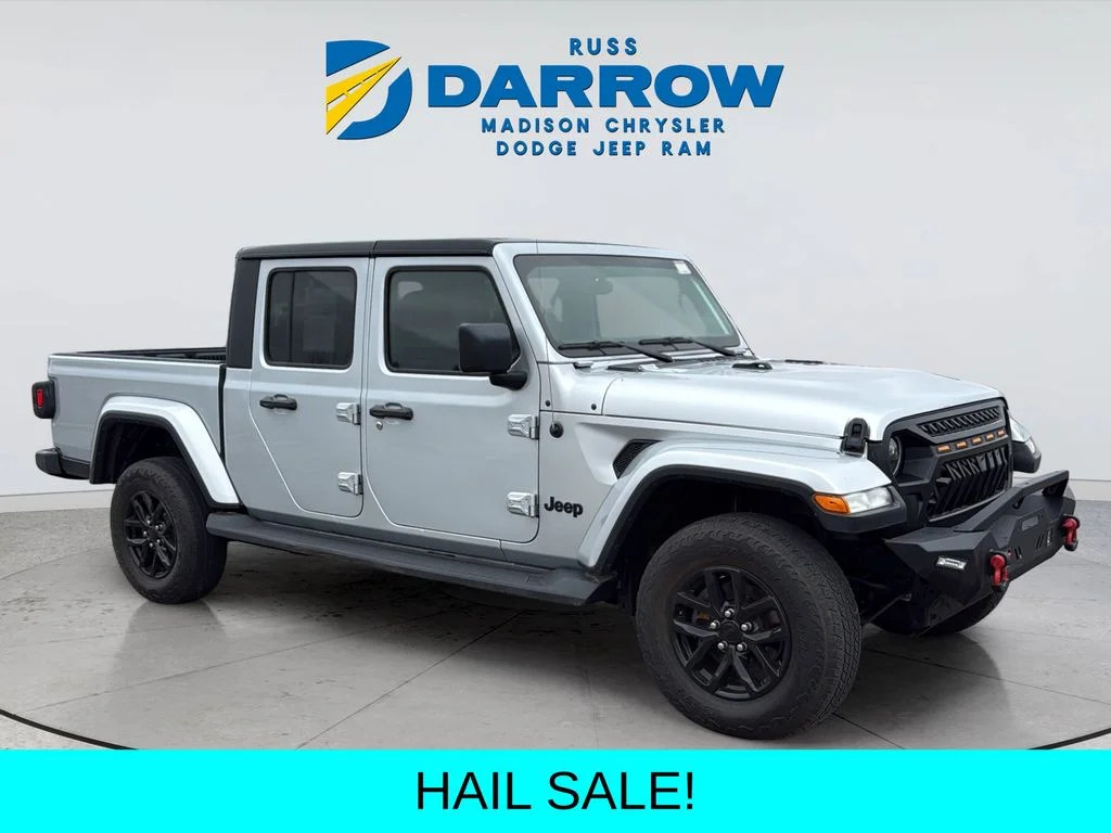 Used 2023 Silver Jeep Sport S image 7