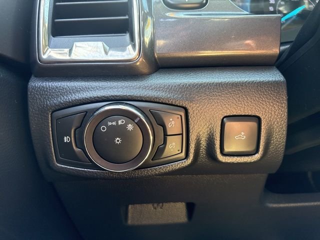 Used 2019 Black Ford Lariat image 13