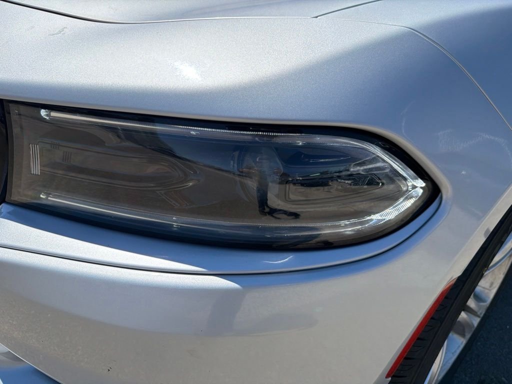 Used 2022 Silver Dodge SXT image 10