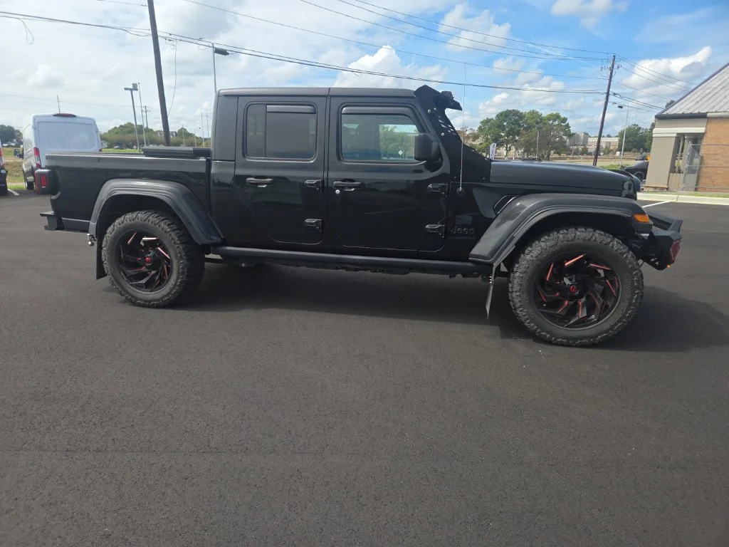 Used 2023 Black Jeep Sport image 18