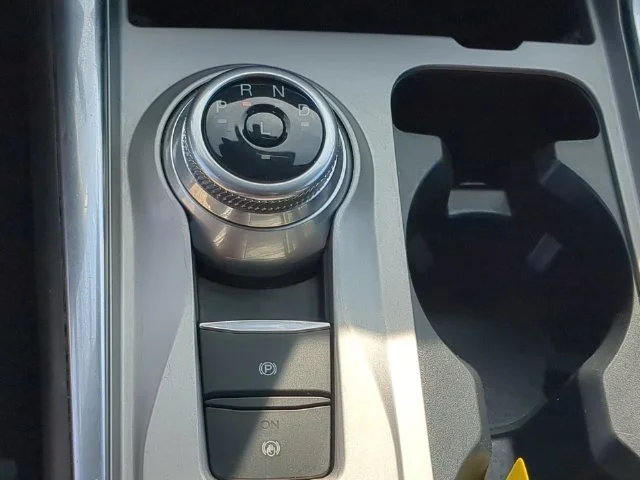 Used 2022 Silver Ford XLT image 26