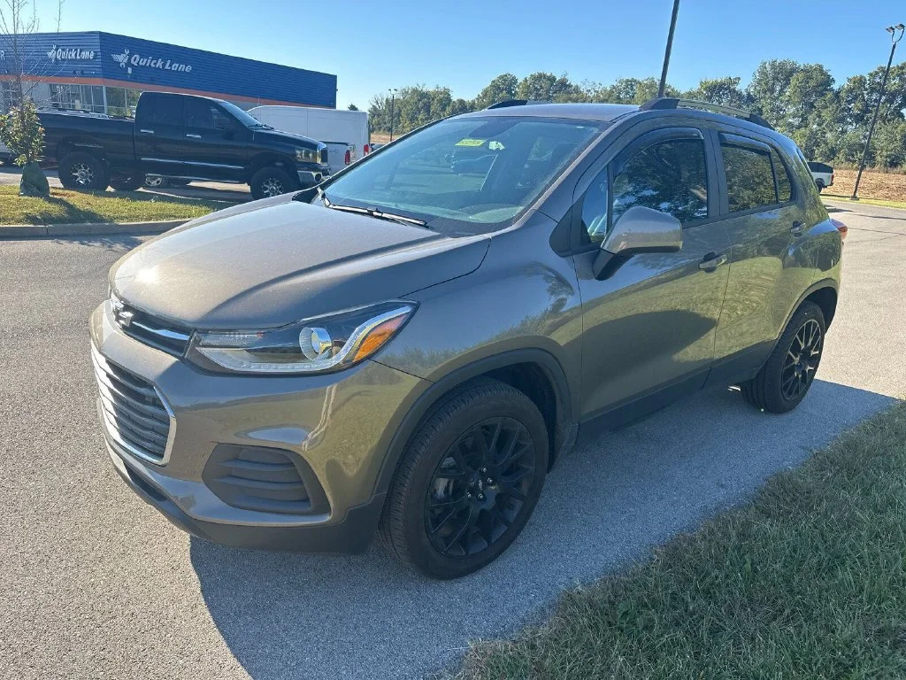 Used 2022 Gray Chevrolet LT image 4