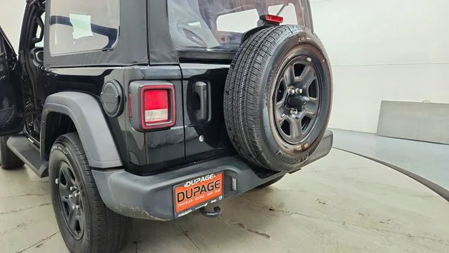 Used 2023 Black Jeep Sport image 17