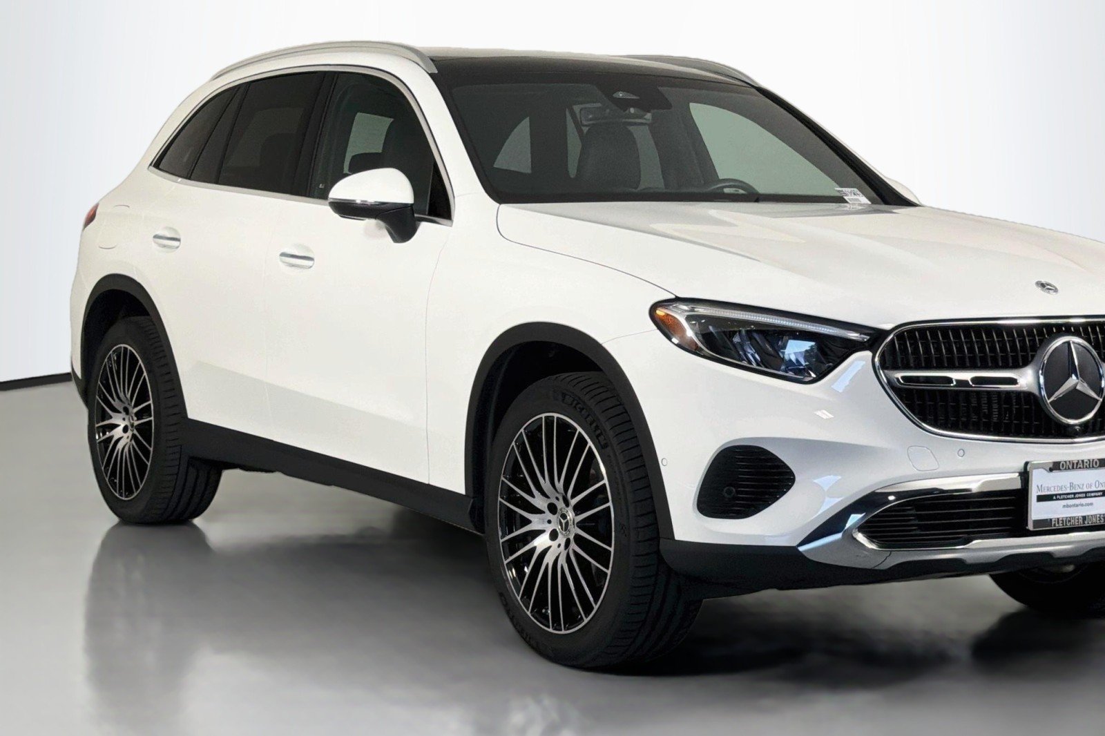 Certified Used 2026 Polar White Mercedes-Benz GLC 300 image 15