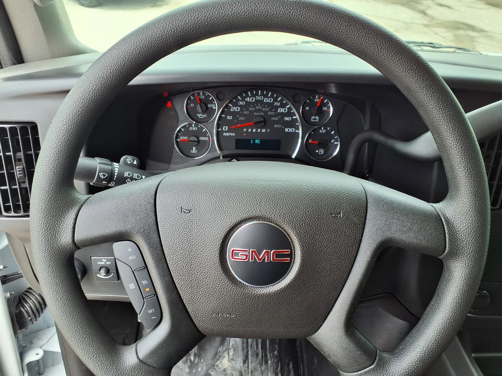 New 2026 Summit White GMC Work Van image 7
