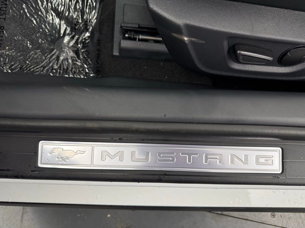 2025 Ford Mustang GT Premium Convertible - Photo 26