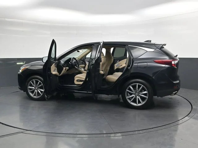 Used 2023  Acura Technology Package image 43