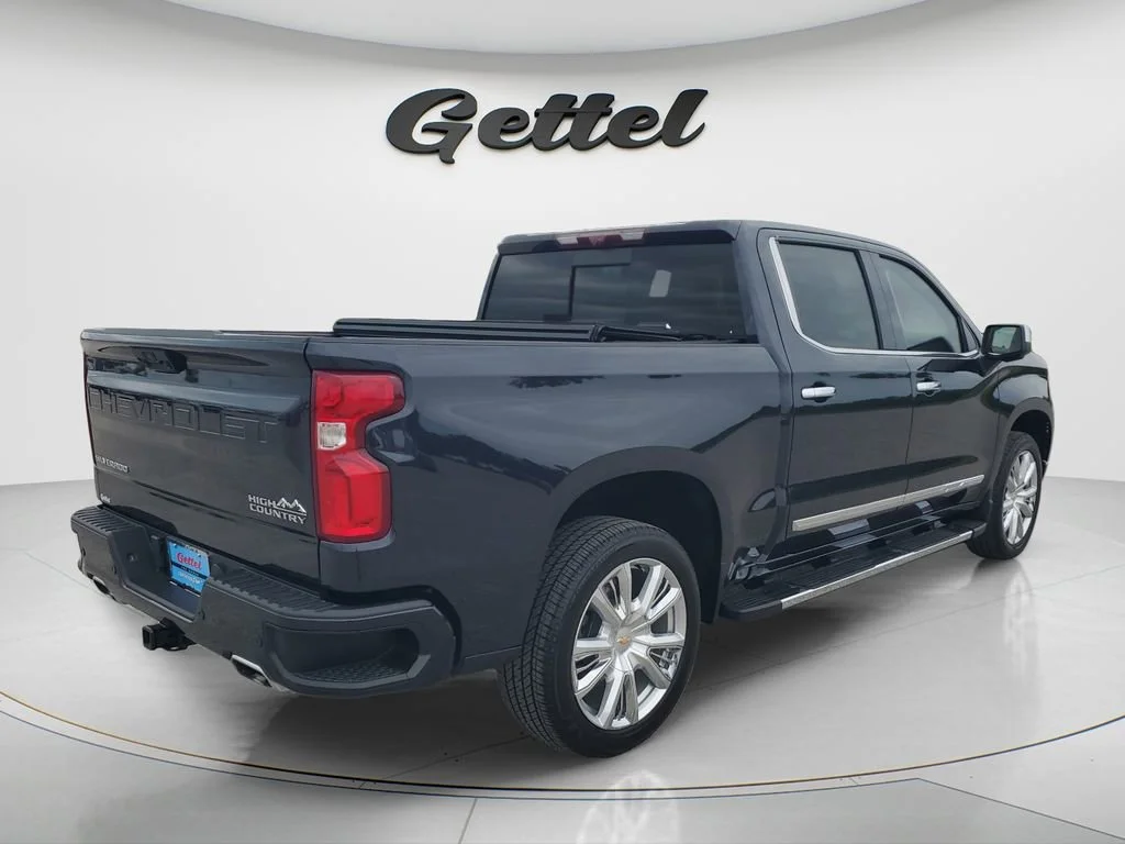 Used 2024 Dark Ash Metallic Chevrolet High Country image 4