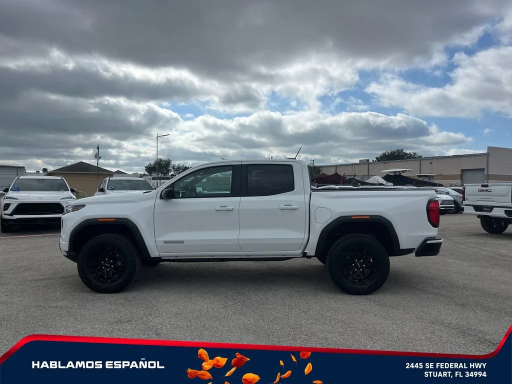 New 2026 Summit White GMC Elevation image 4