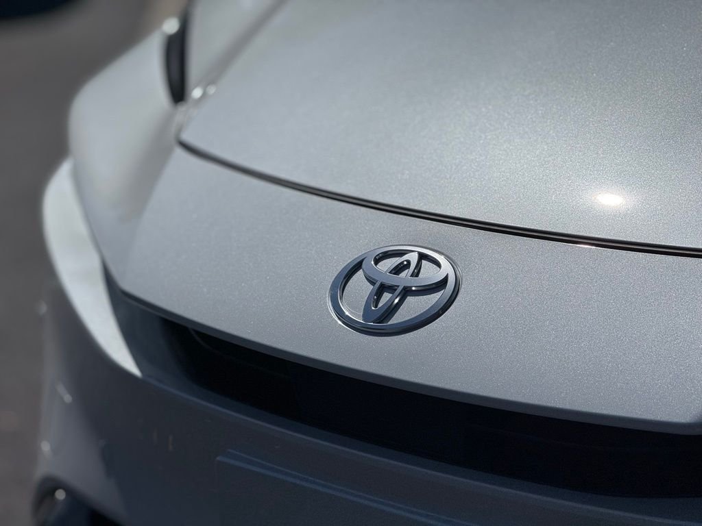 New 2026 Wind Chill Pearl Toyota XSE image 6