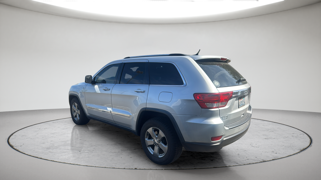 Used 2011 Silver Jeep Laredo image 8