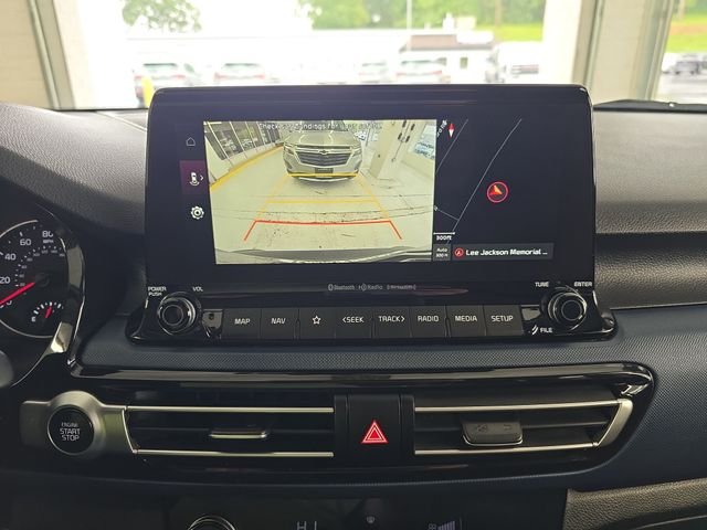 Used 2022  Kia Nightfall image 16