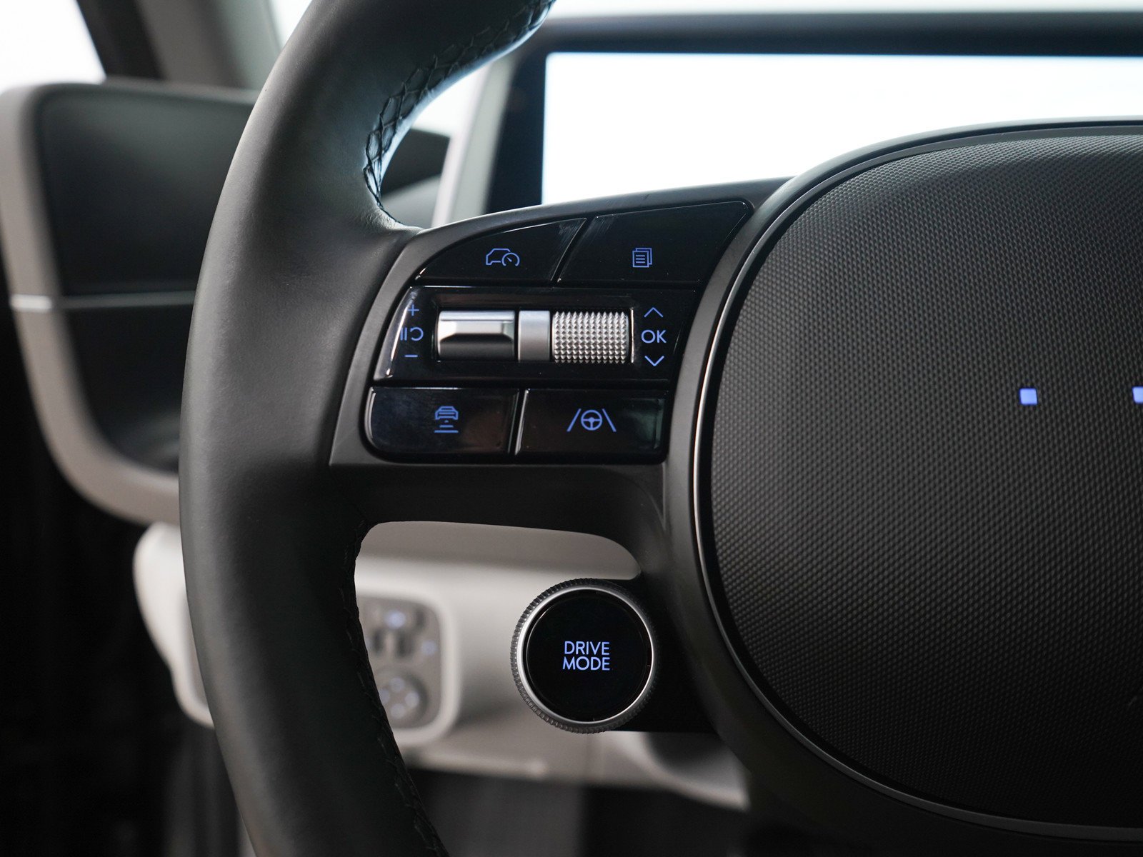 2023 Hyundai IONIQ 6 Limited - Photo 25