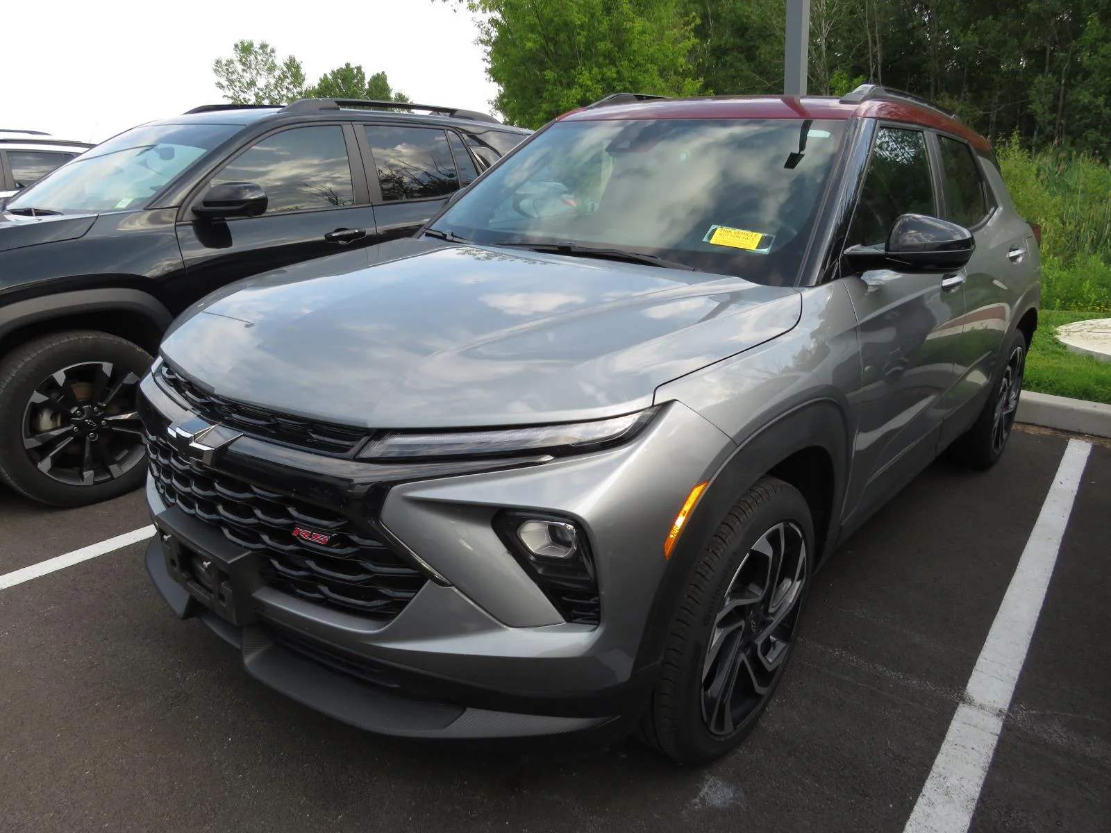 Used 2025 Sterling Gray Metallic Chevrolet RS image 5