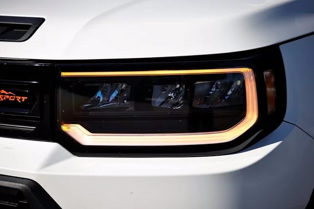New 2026 Platinum White Honda TrailSport image 4