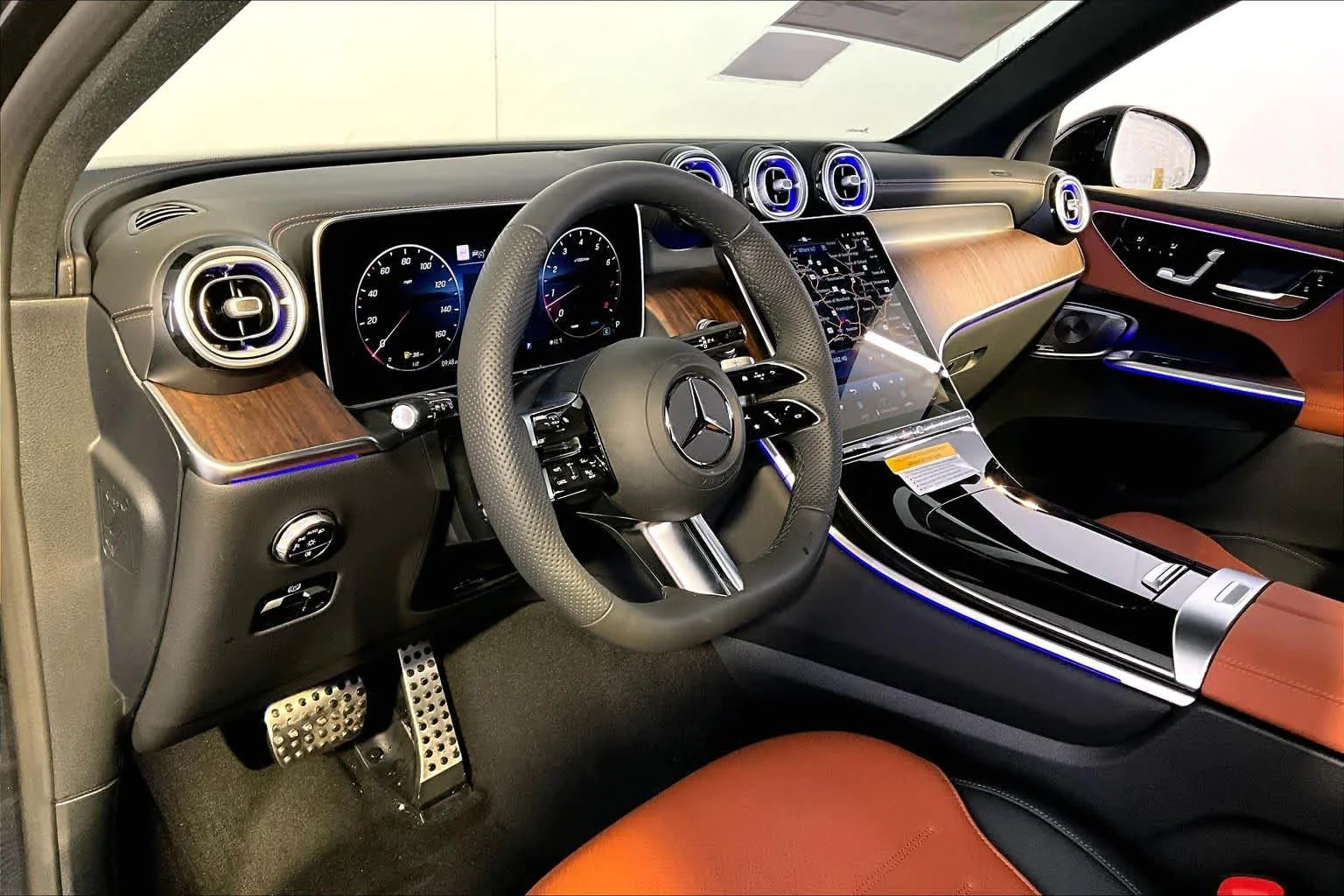 New 2026 Graphite Grey Metallic Mercedes-Benz GLC 300 image 9