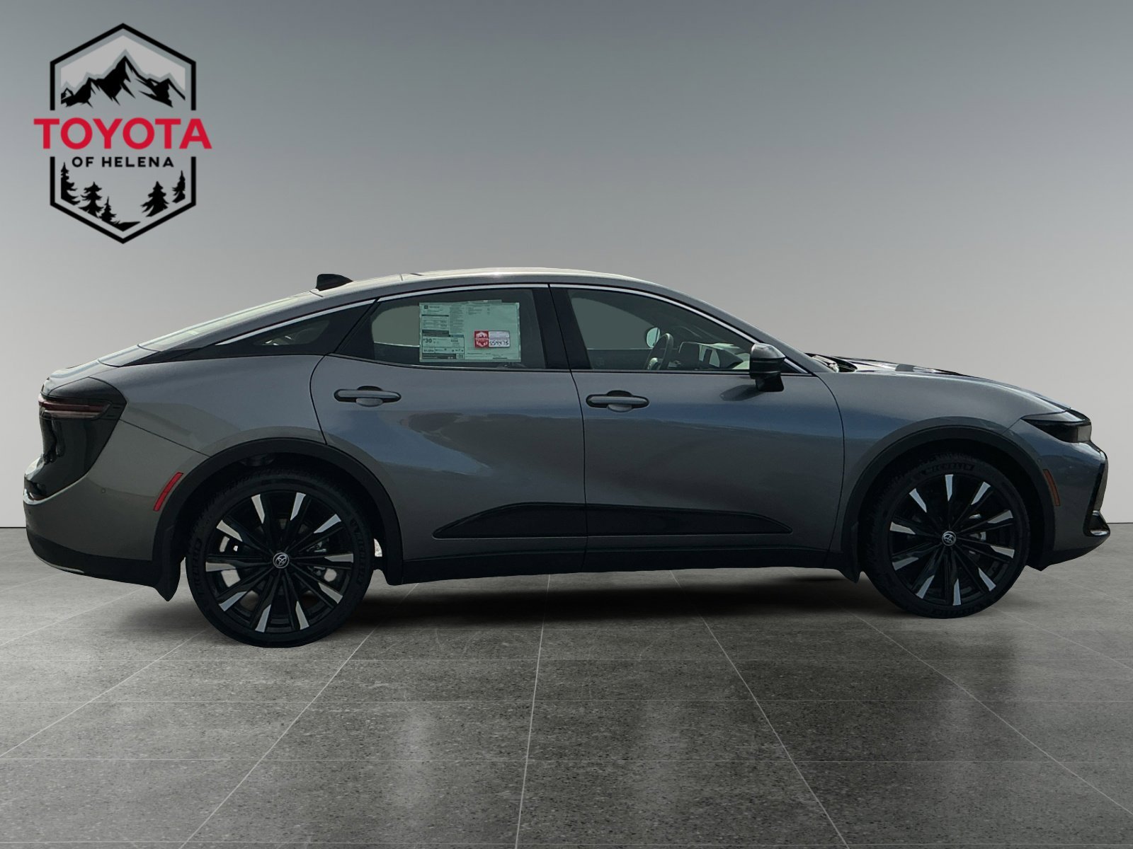 2026 Toyota Crown Platinum - Photo 6
