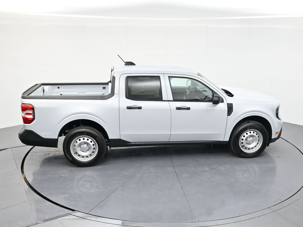 New 2026 Space White Metallic Ford XL image 33