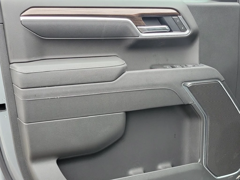 New 2026 Sterling Gray Metallic Chevrolet RST image 22