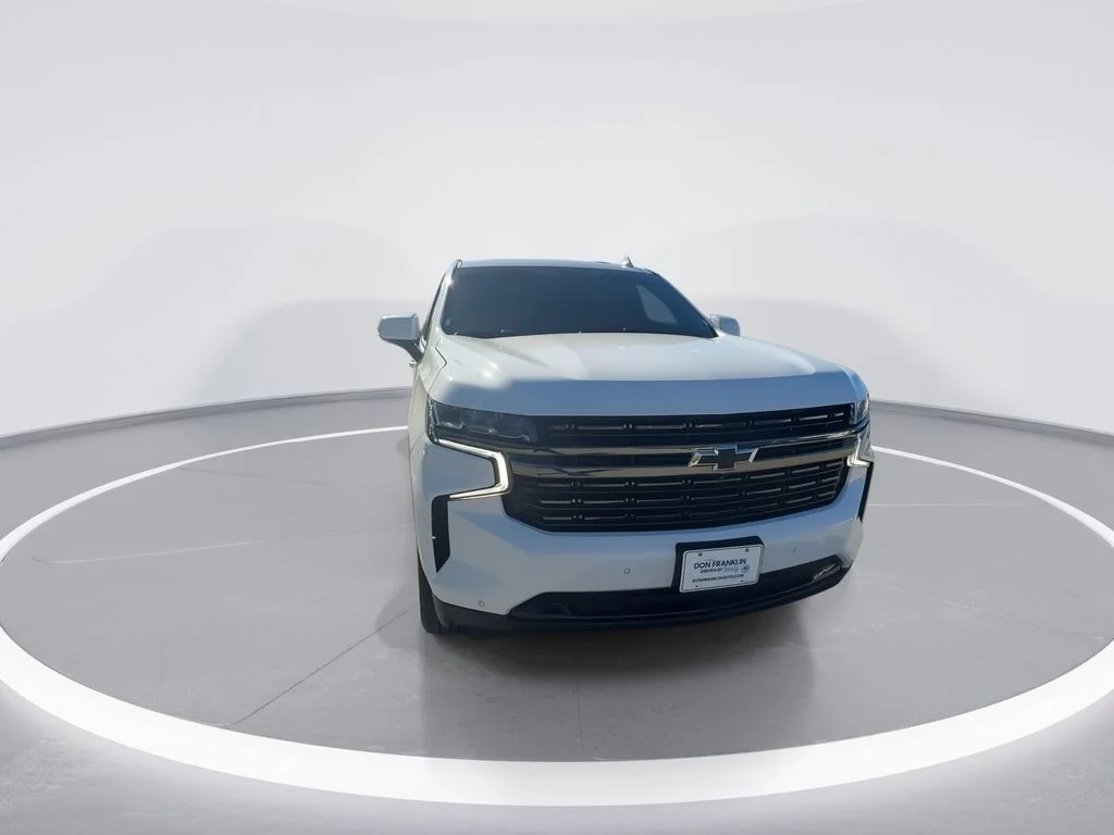 Used 2022 White Chevrolet RST image 3