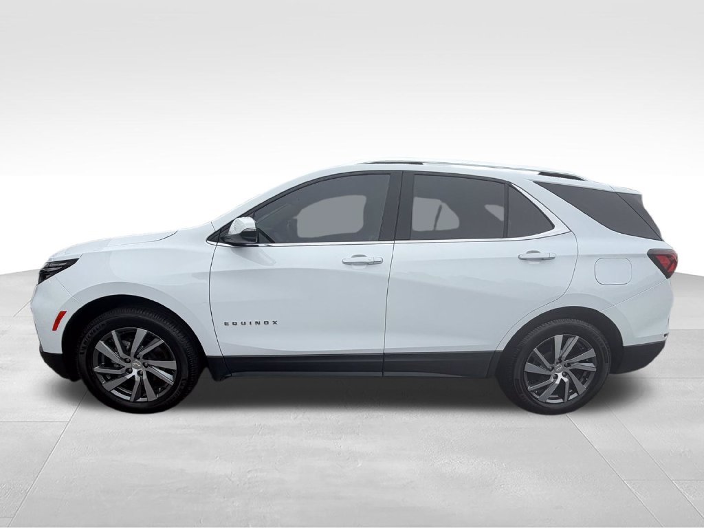 Used 2023 White Chevrolet Premier image 2