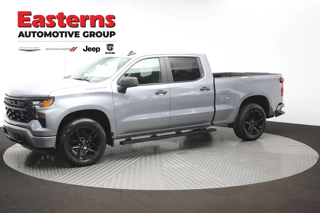 Used 2024 Gray Chevrolet Custom image 58