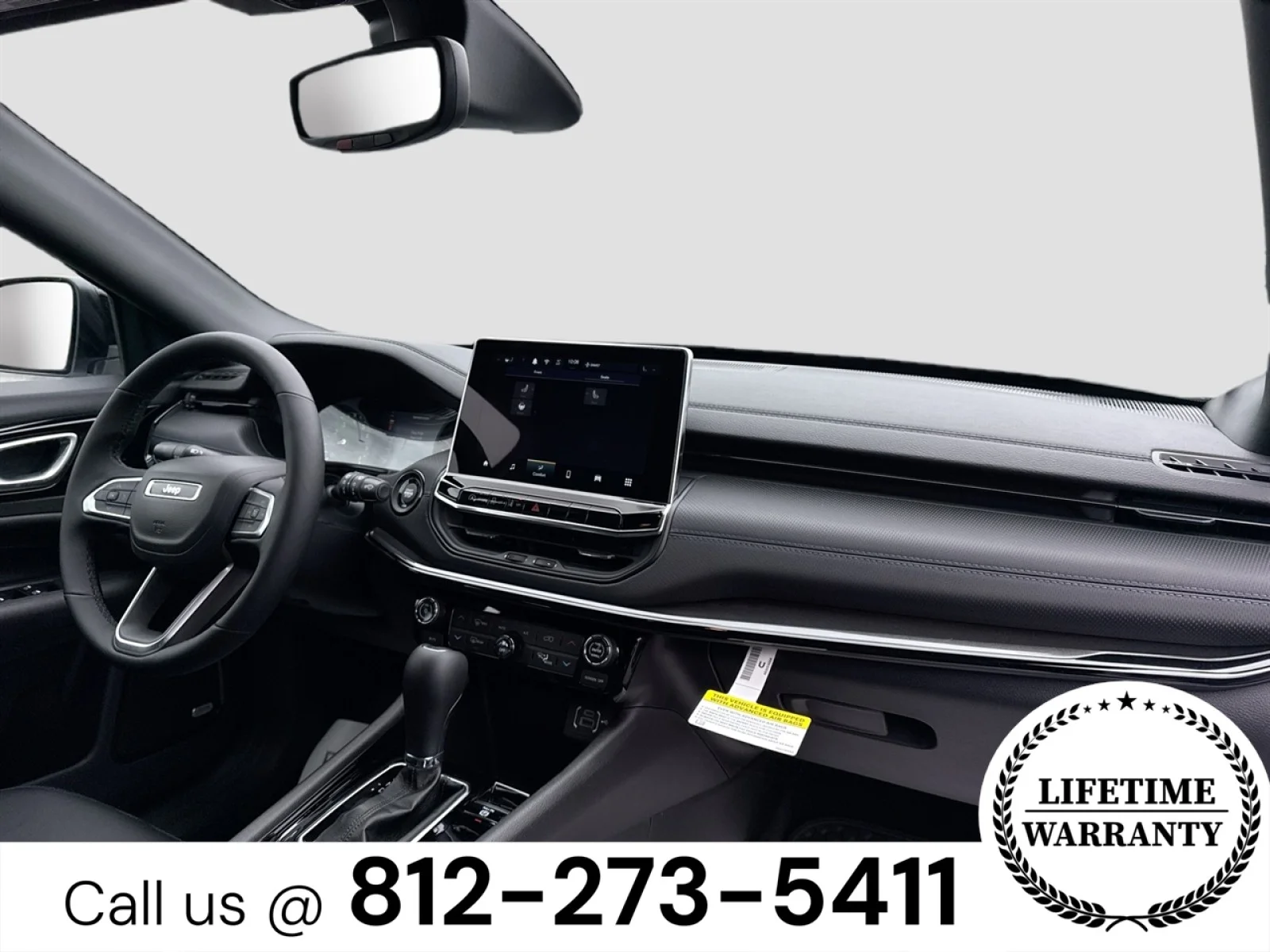 New 2026 Bright White Clearcoat Jeep Latitude Altitude image 30