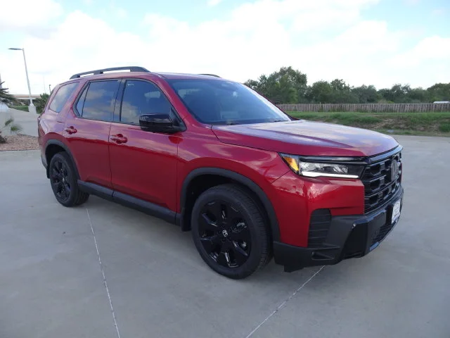 New 2026 Radiant Red Metallic II Honda Black Edition image 3