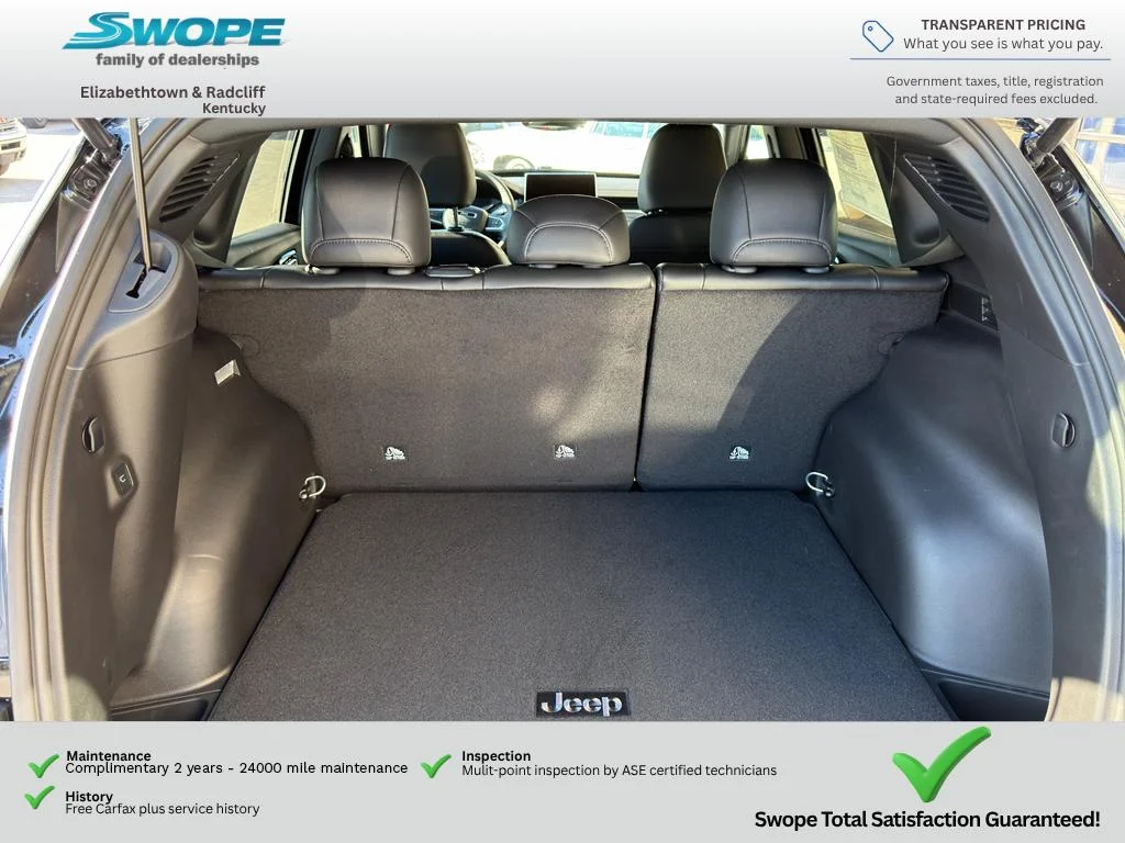 New 2026 Diamond Black Crystal Pearl-Coat Exterior Paint Jeep Latitude Altitude image 13