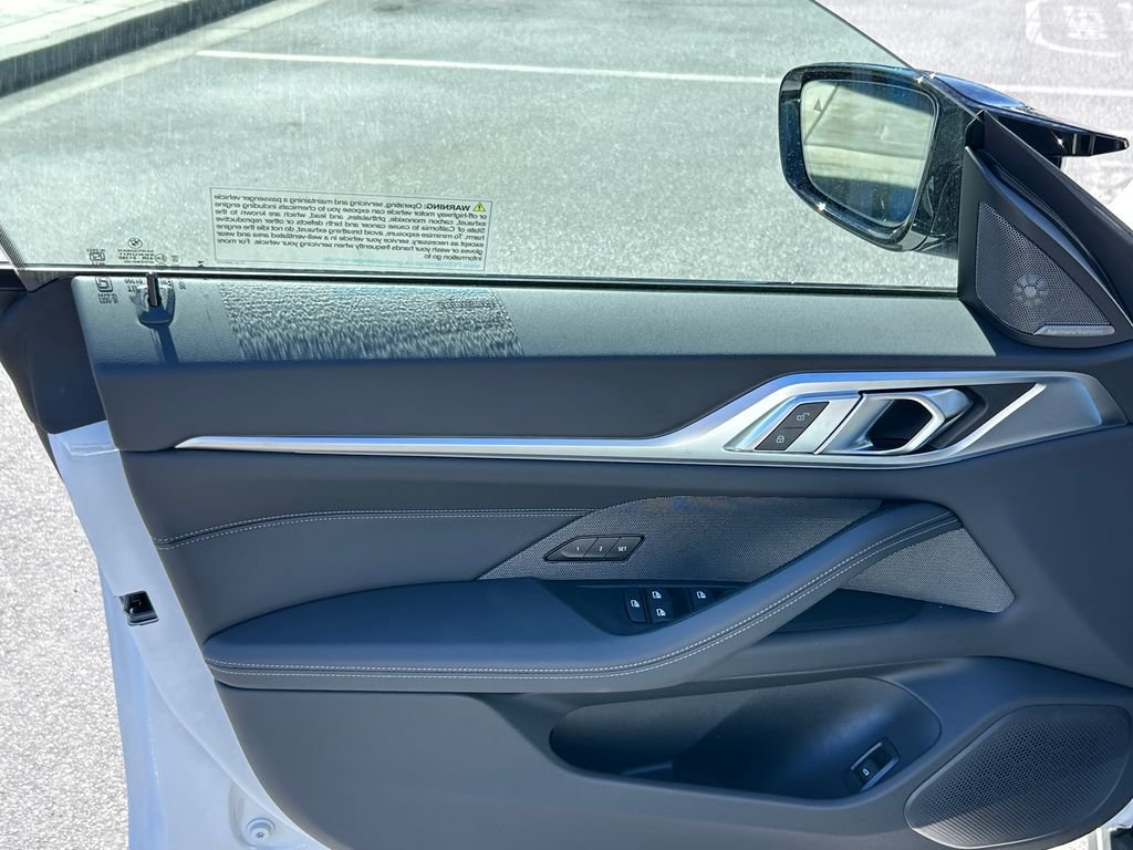 New 2026 White Metallic BMW M60 image 11