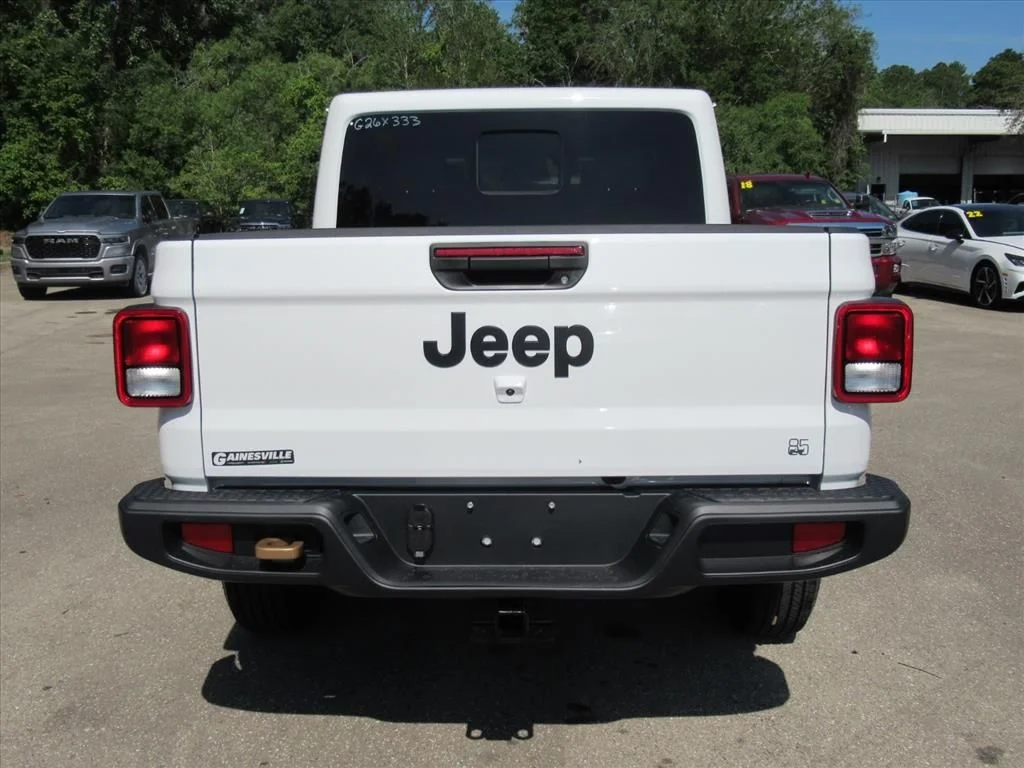New 2026 Bright White Clear-Coat Exterior Paint Jeep 85th Anniversary Edition image 6