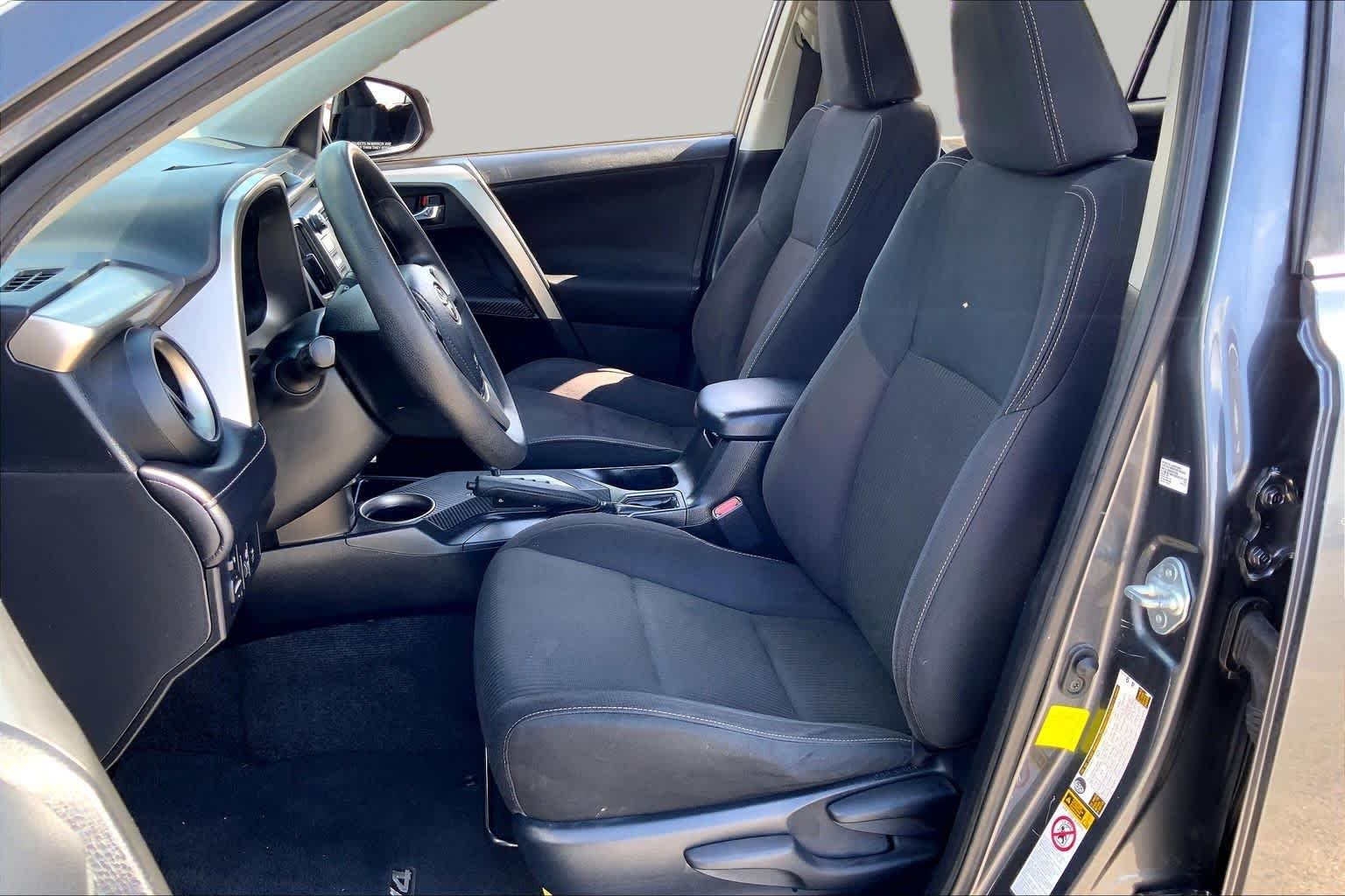Used 2015 Magnetic Gray Metallic Toyota XLE image 7