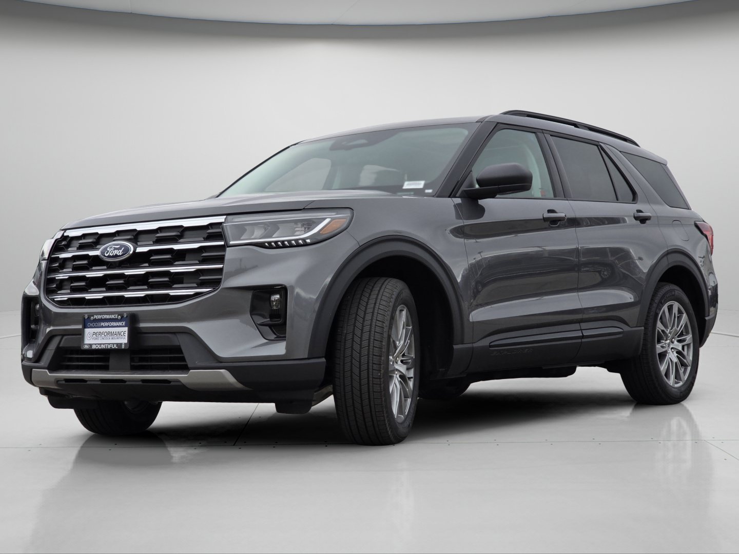 2026 Ford Explorer Active - Photo 4