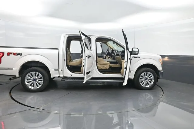 Used 2015 White Ford Lariat image 40
