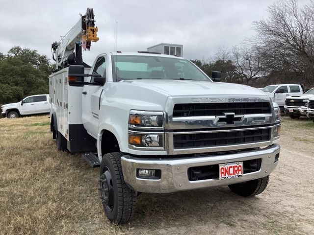 New 2024 Summit White Chevrolet Work Truck image 5