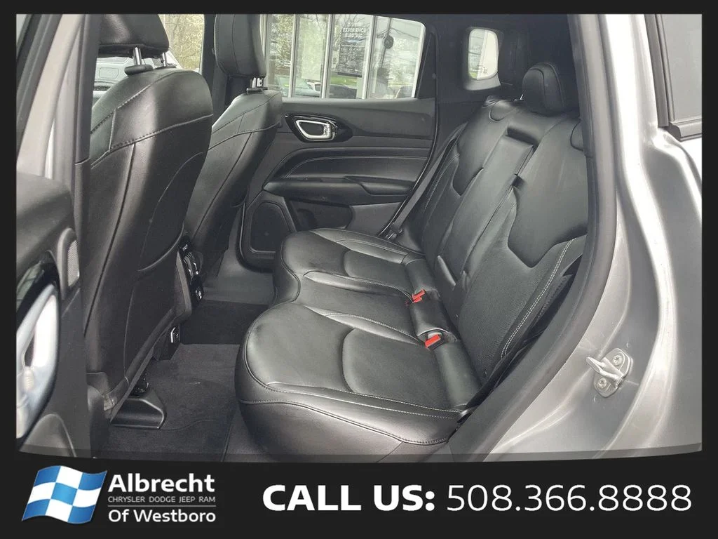 Used 2023 Silver Jeep Limited image 13