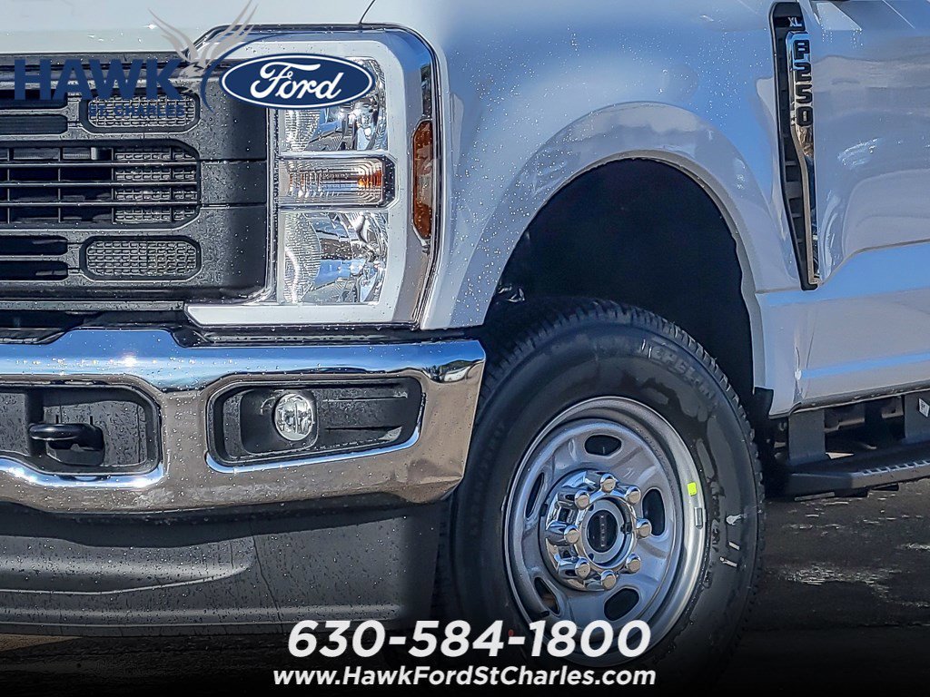 New 2026 Oxford White Ford F-250® XL image 3