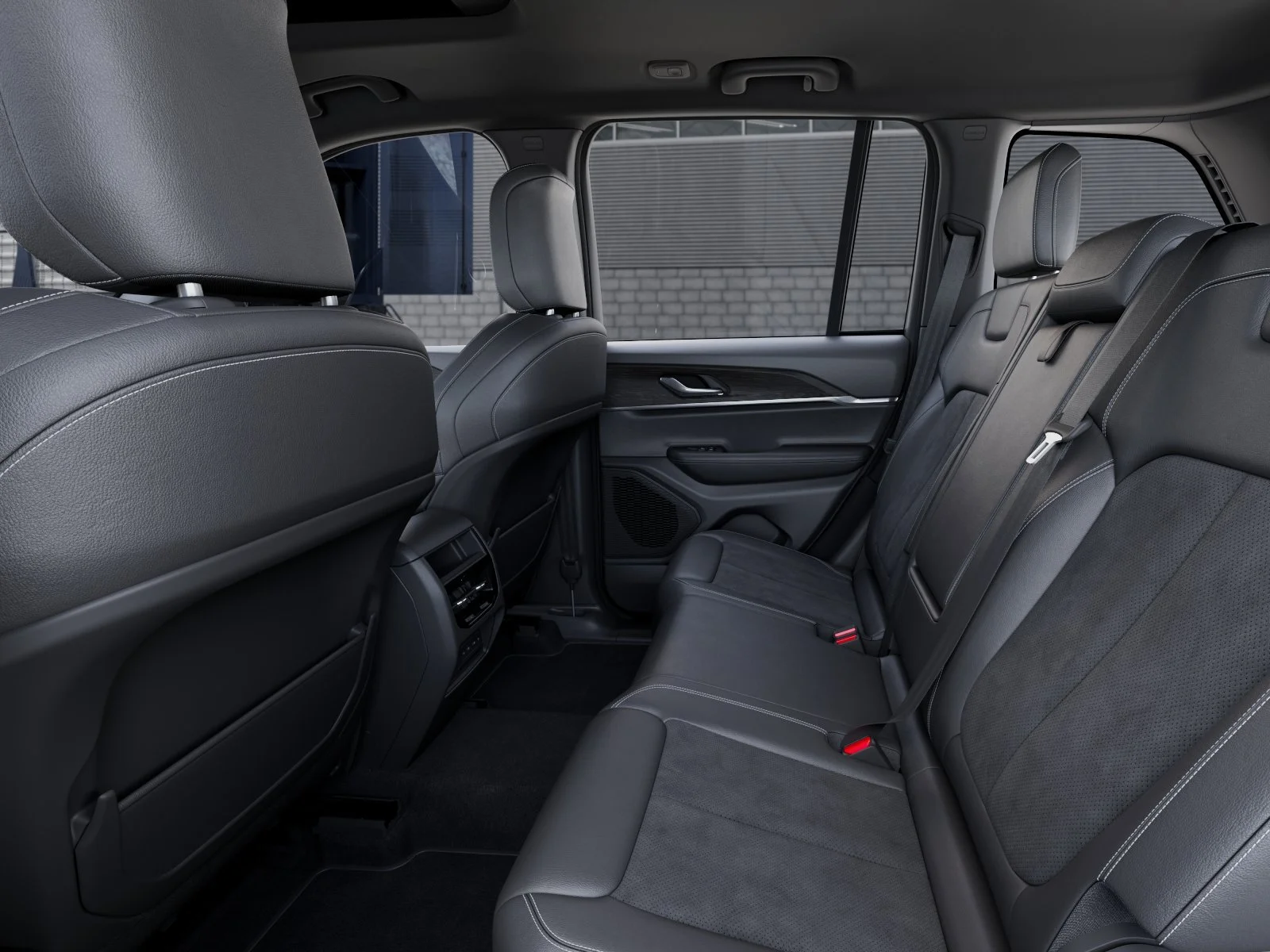 New 2026 Baltic Gray Metallic Clear-Coat Exterior Paint Jeep Altitude image 25