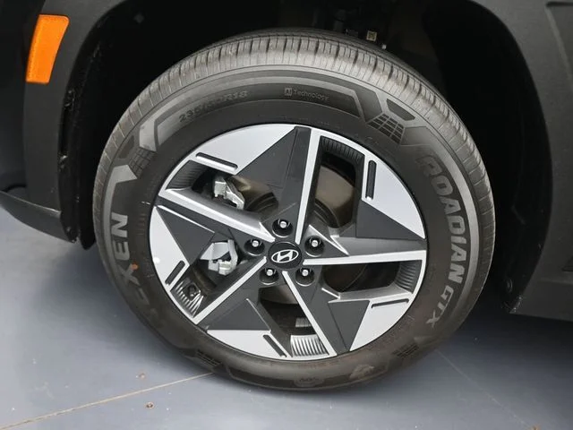 Used 2025 Gray Hyundai SEL Convenience image 22