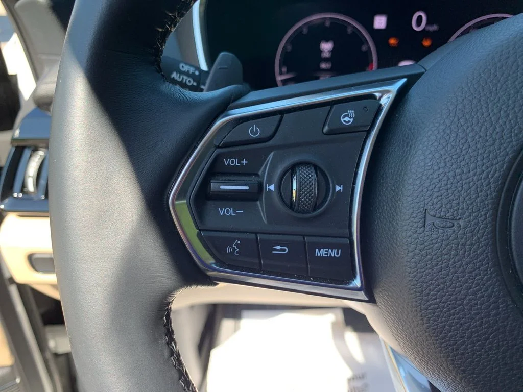 Used 2025 White Acura Base image 29