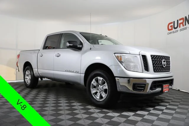 2019 Nissan Titan SV 4X4 Crew Cab's photo